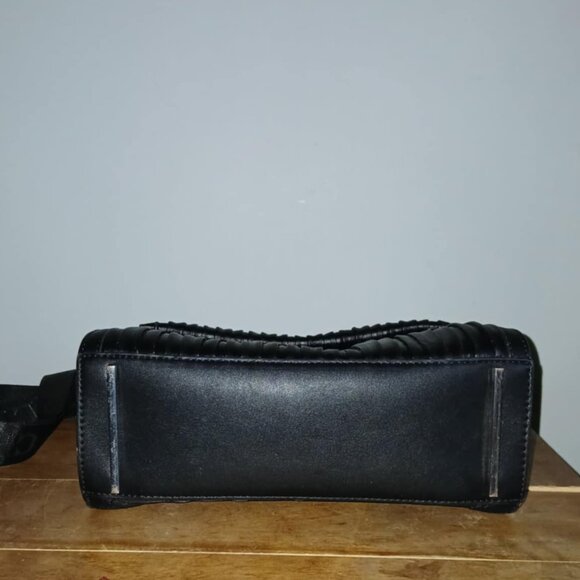 Celine Dion volta bag - Picture 9 of 10